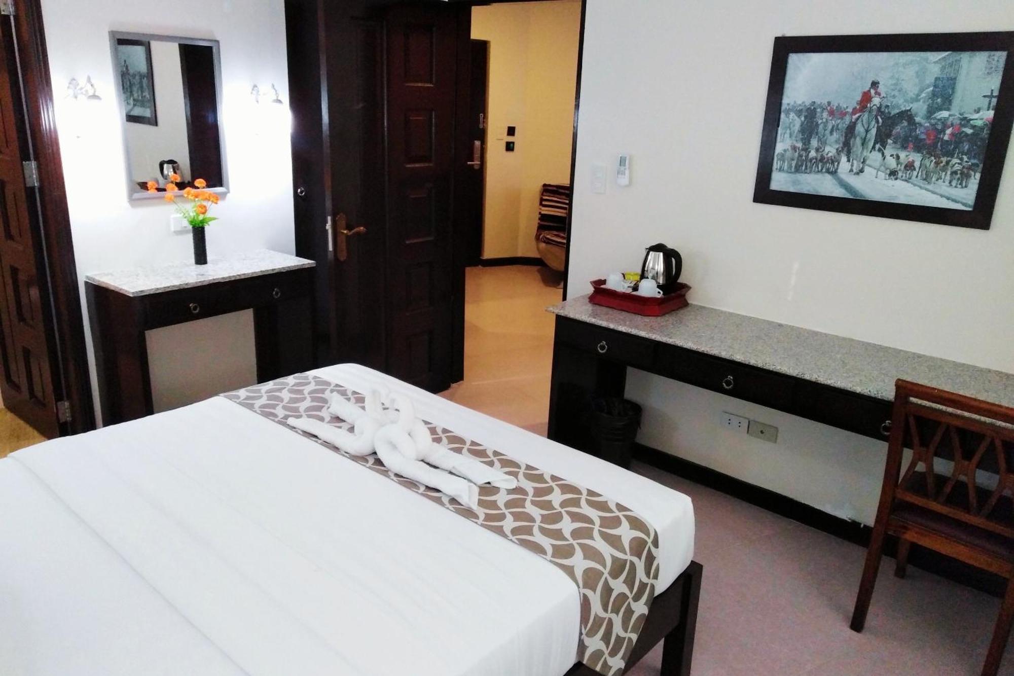 Venezia Suites Hotel Iloilo Zimmer foto