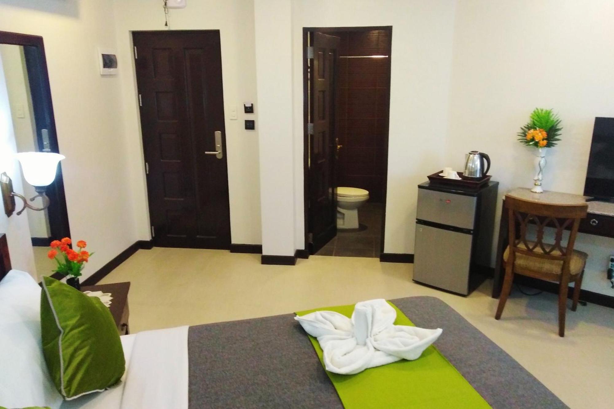 Venezia Suites Hotel Iloilo Zimmer foto